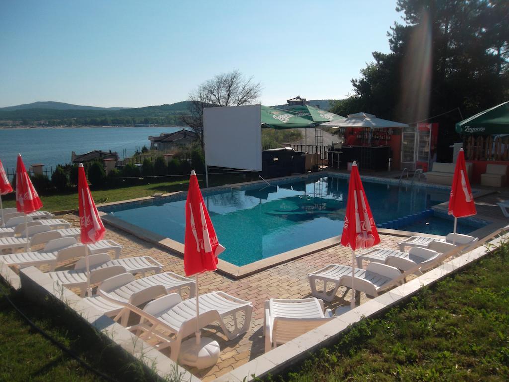 Safo Apartments And Rooms Sozopol Rom bilde